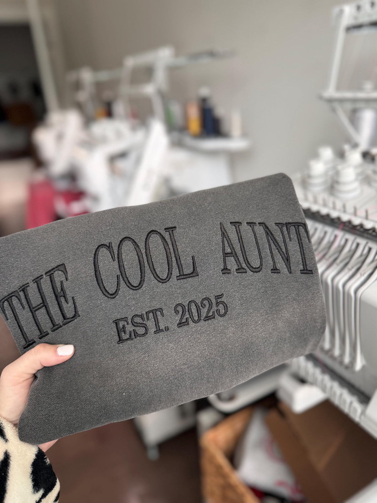 Customizable Aunt Crewneck Sweatshirt | Custom Year Pullover | Gift for Aunt | Cozy Family Shirt